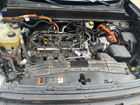 Used 2022 Ford Maverick XLT FWD image 30