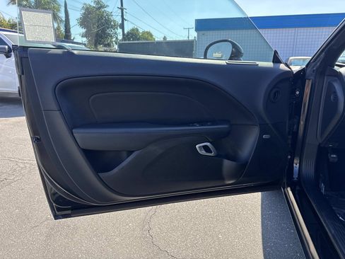 Used 2015 Dodge Challenger SXT Plus image 13