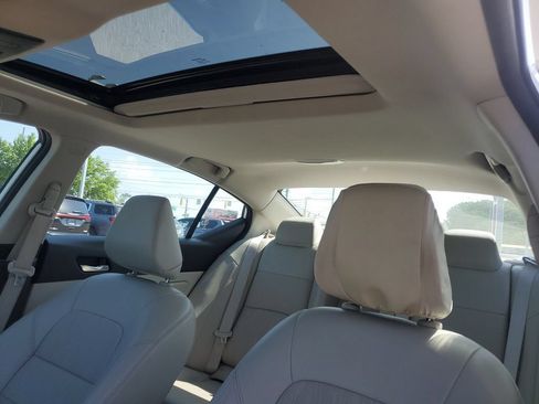 Used 2021 Nissan Altima 2.5 Platinum AWD/4WD image 21