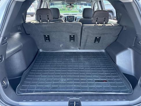 Used 2019 Chevrolet Equinox LT AWD/4WD image 16