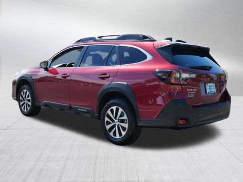 Used 2025 Subaru Outback Premium AWD/4WD image 5