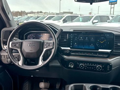 Certified 2023 Chevrolet Silverado 1500 RST image 23