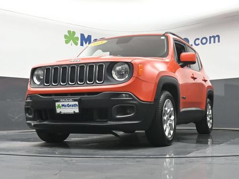 Used 2015 Jeep Renegade Latitude FWD image 7