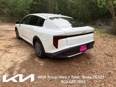 Certified 2025 Kia K4 FWD image 8