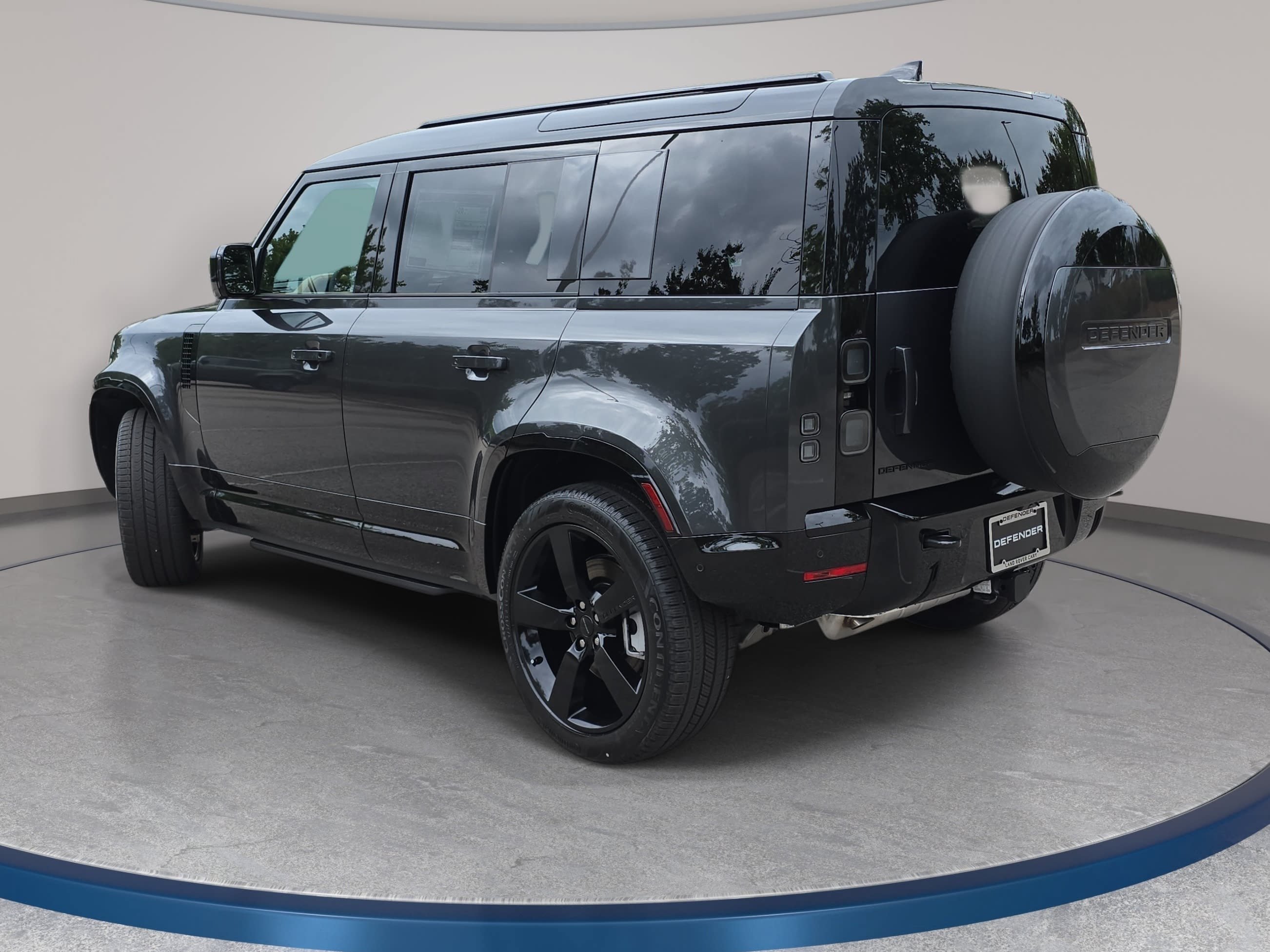 New 2026 Land Rover Defender 110 X-Dynamic SE AWD/4WD image 7
