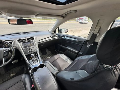 Used 2014 Ford Fusion Titanium FWD image 23