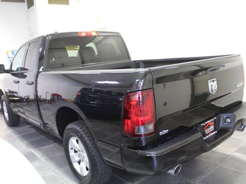 Used 2017 RAM 1500 Express image 4