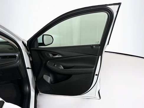 Used 2025 Buick Encore GX Preferred image 30