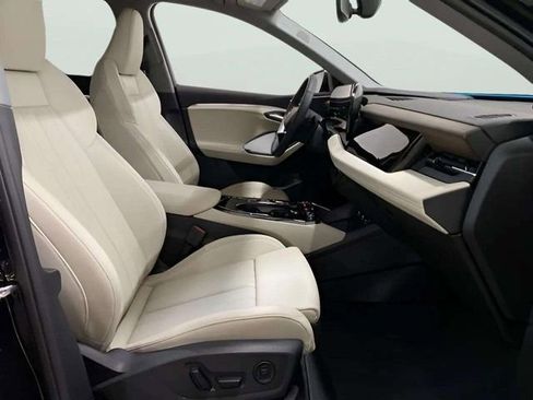 Used 2025 Audi Q6 e-tron Premium Plus w/ Premium Plus image 90