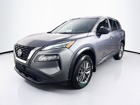 Used 2021 Nissan Rogue S image 1