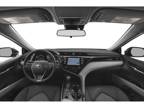 Used 2018 Toyota Camry LE FWD image 7