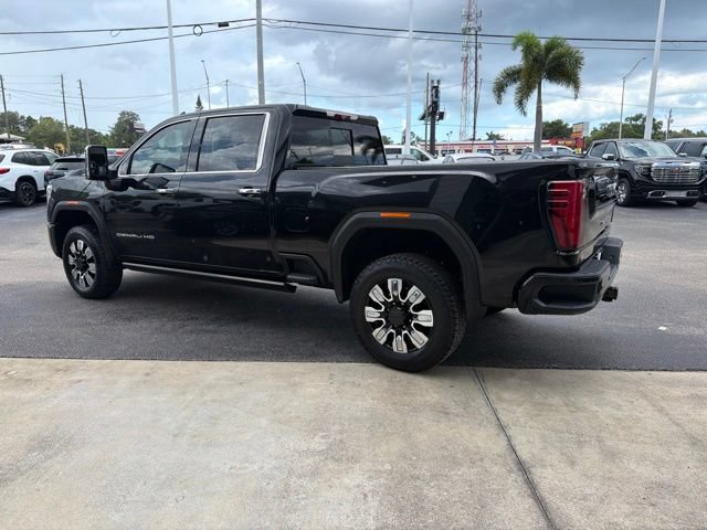 Used 2024 GMC Sierra 2500 Denali w/ Denali Reserve Package AWD/4WD image 6