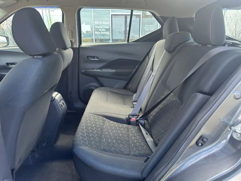 Used 2023 Nissan Kicks SV image 14