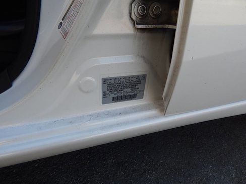 Used 2014 Nissan Versa Note SV image 31