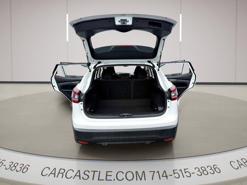 Used 2021 Nissan Rogue Sport S image 3