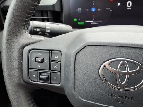 Used 2026 Toyota RAV4 XLE Premium AWD/4WD image 21
