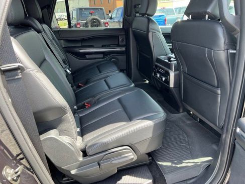 Used 2019 Ford Expedition Max XLT w/ Equipment Group 202A image 19