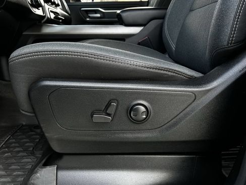 Used 2022 RAM 1500 Big Horn AWD/4WD image 29