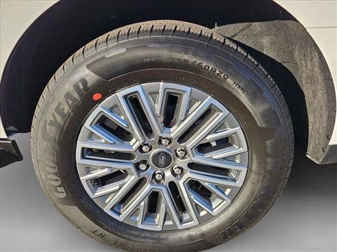 New 2026 Ford Expedition Platinum AWD/4WD image 10