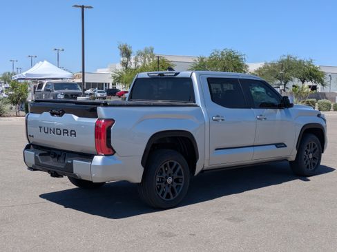 Used 2024 Toyota Tundra Platinum AWD/4WD image 5