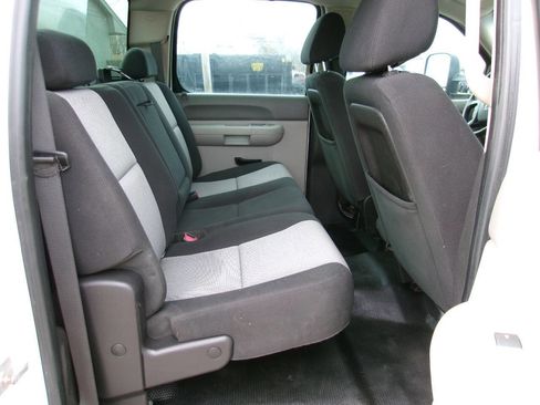 Used 2008 Chevrolet Silverado 3500 W/T image 12