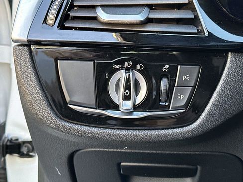 Used 2023 BMW 530i w/ M Sport Package image 28