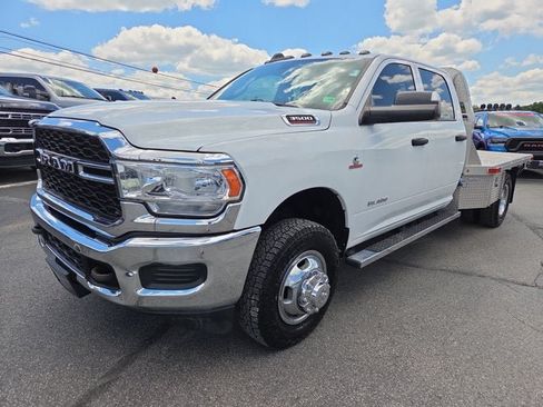 Used 2021 RAM 3500 Tradesman w/ Chrome Appearance Group AWD/4WD image 2