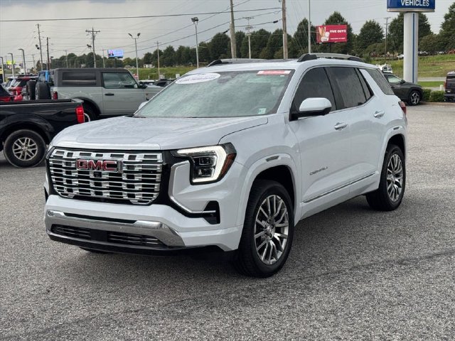 Used 2026 GMC Terrain Denali AWD/4WD image 8