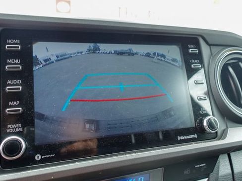 Certified 2021 Toyota Tacoma TRD Off-Road w/ Technology Package AWD/4WD image 21