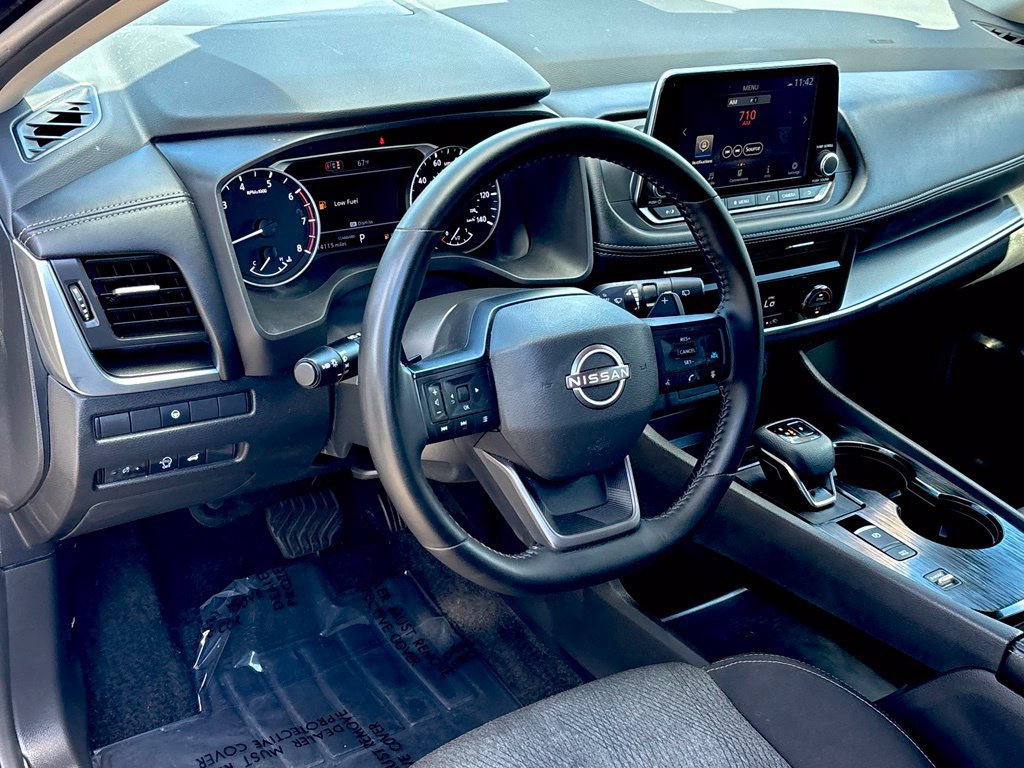 Certified 2026 Nissan Rogue SV FWD image 8