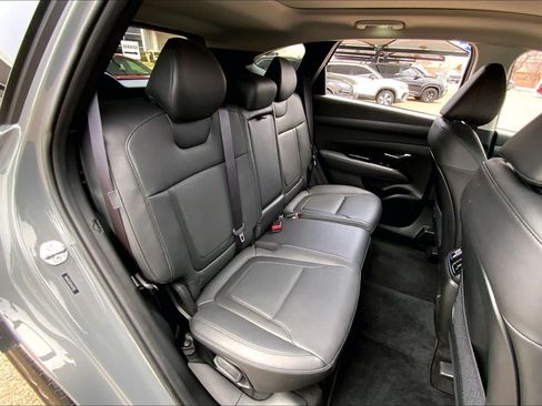 Used 2025 Hyundai Tucson Limited FWD image 20