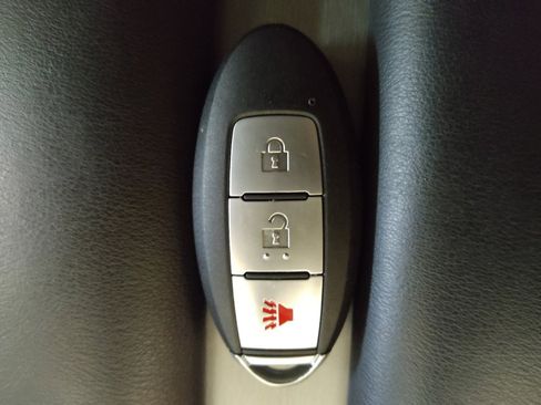 Used 2020 Nissan Murano S w/ Technology Package FWD image 32