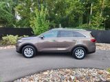 Used 2019 Kia Sorento LX w/ LX Convenience Package image 2