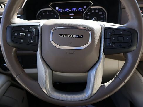 Used 2021 GMC Yukon Denali w/ Denali Premium Package image 41