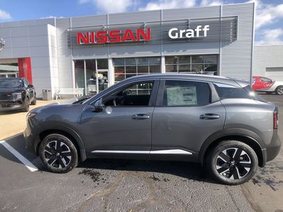 New 2025 Nissan Kicks SV w/ SV Premium Package