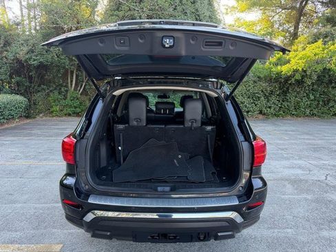 Used 2017 Nissan Pathfinder Platinum image 7