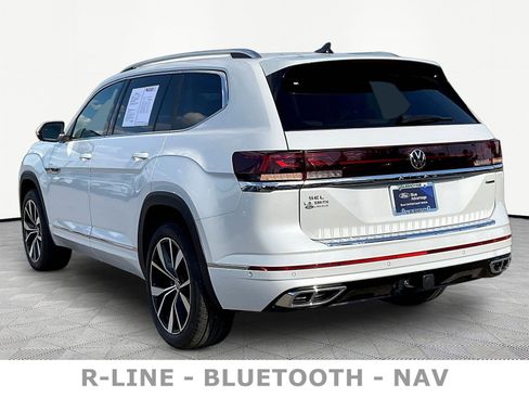 Used 2024 Volkswagen Atlas SEL Premium R-Line AWD/4WD image 4