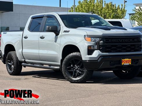 Used 2025 Chevrolet Silverado 1500 Custom Trail Boss w/ Dark Appearance Package image 1