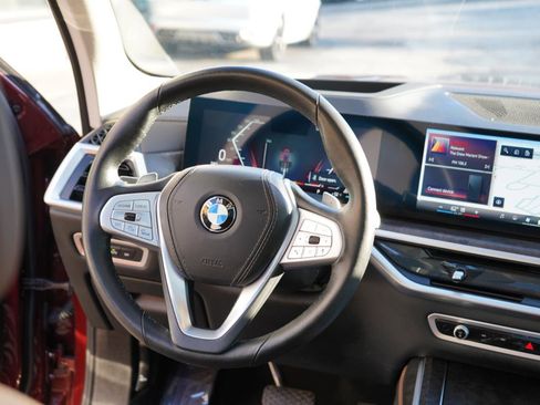 Used 2025 BMW X7 xDrive40i w/ Executive Package image 52