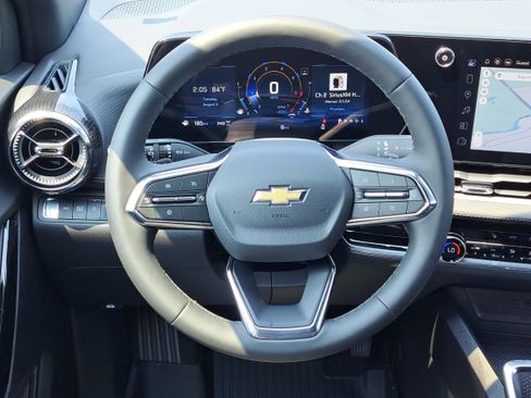 New 2026 Chevrolet Equinox LT w/ Convenience Package II image 23