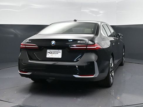 Certified 2025 BMW 530i xDrive AWD/4WD image 7