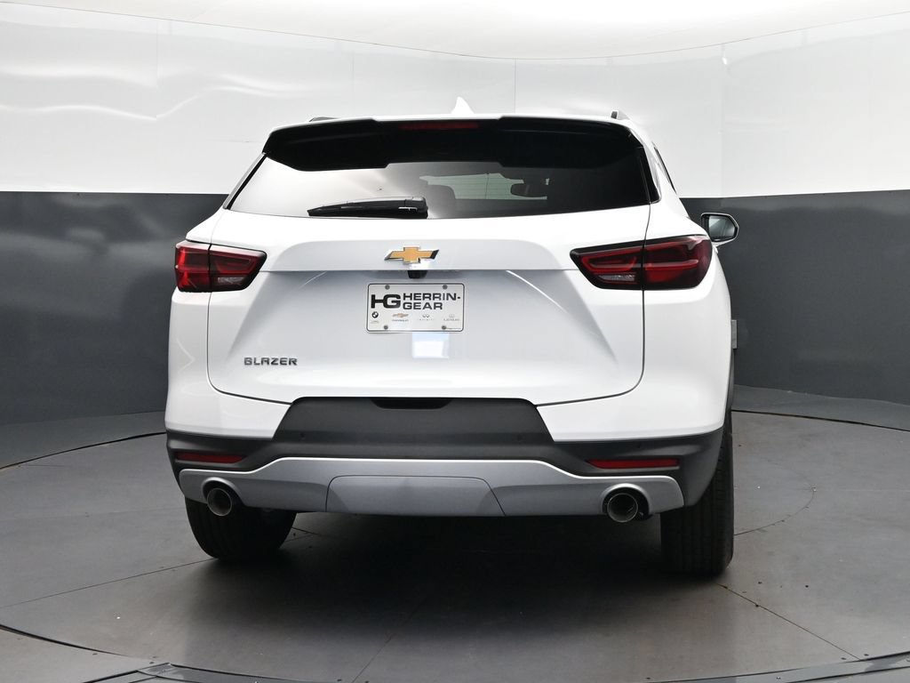 New 2026 Chevrolet Blazer LT w/ Convenience Package FWD image 6