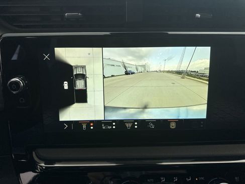 Used 2024 GMC Sierra 3500 AT4 w/ AT4 Premium Plus Package image 15