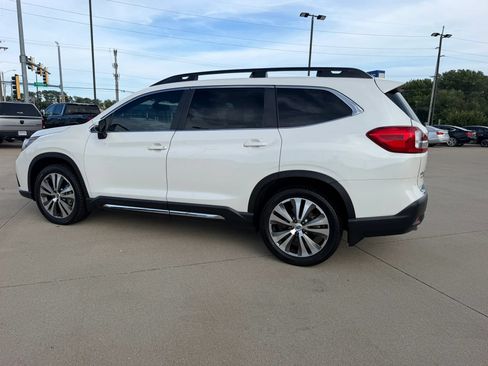 Used 2020 Subaru Ascent Limited w/ Technology Package AWD/4WD image 9