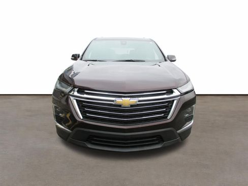 Used 2023 Chevrolet Traverse LT image 8