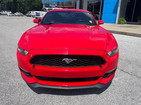 Used 2016 Ford Mustang Coupe RWD image 2