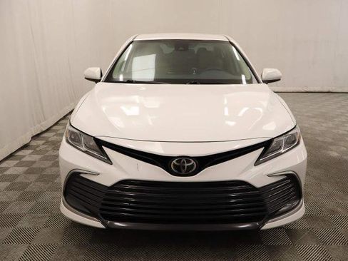 Used 2022 Toyota Camry LE w/ Carpet Mat Package (TMS) FWD image 7