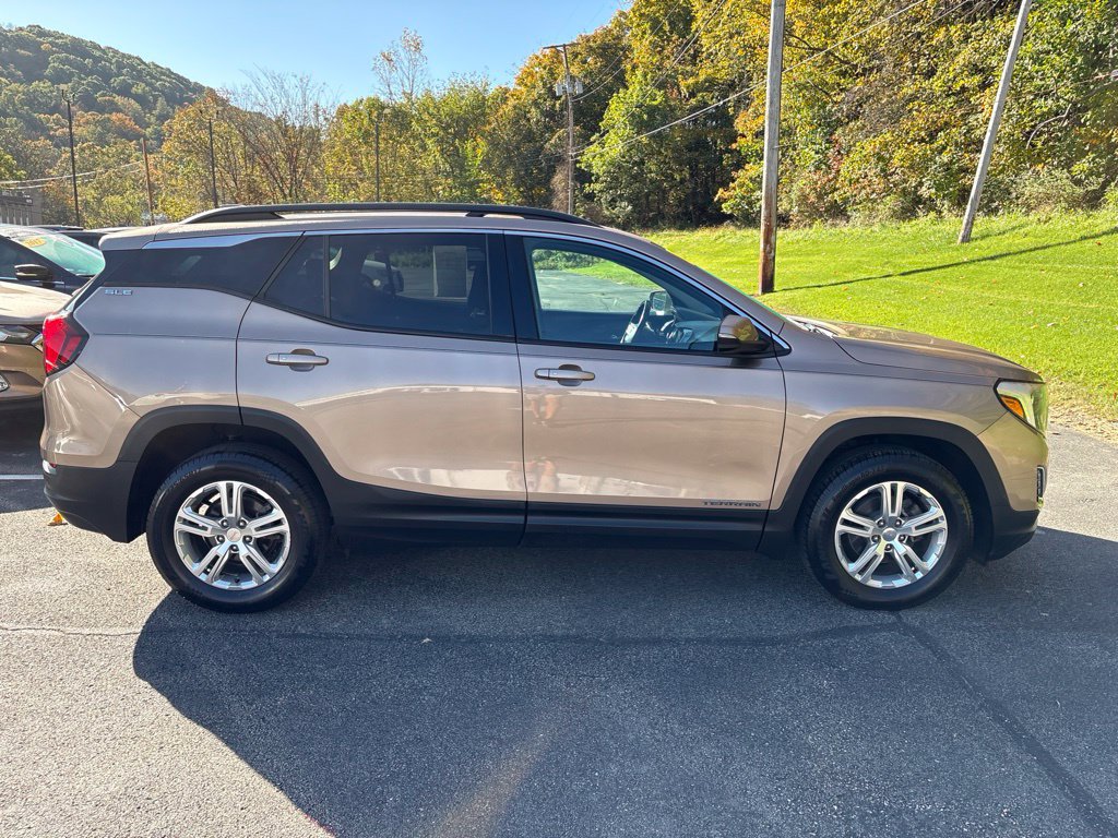 Used 2018 GMC Terrain SLE w/ Driver Convenience Package AWD/4WD image 6