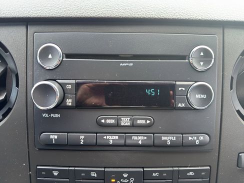 Used 2016 Ford F250 XL w/ Power Equipment Group image 18