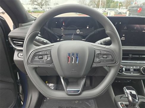 Used 2026 Buick Envista Preferred w/ Advanced Safety Package image 22